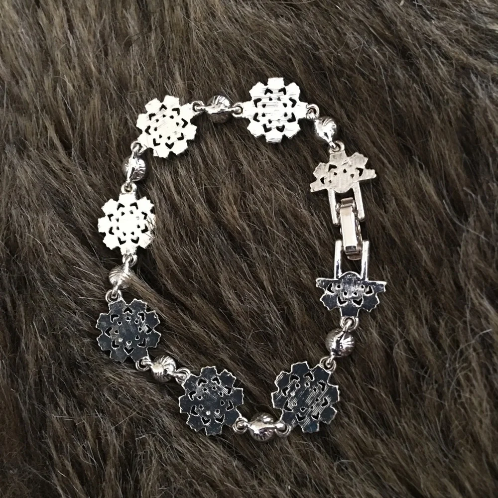 Vintage aurora borealis snowflake bracelet